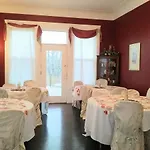 Six Acres Bed And Breakfast
